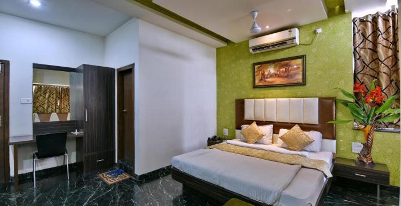 Hotel Pink Pearl Raigarh Buitenkant foto
